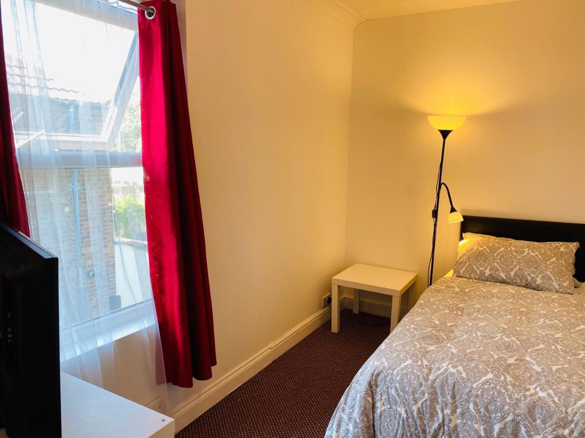 Shirley House 1, Guest House, Self Catering, Self Check In With Smart Locks, Use Of Fully Equipped Kitchen, Walking Distance To Southampton Central, Excellent Transport Links, Ideal For Longer Stays Exteriér fotografie
