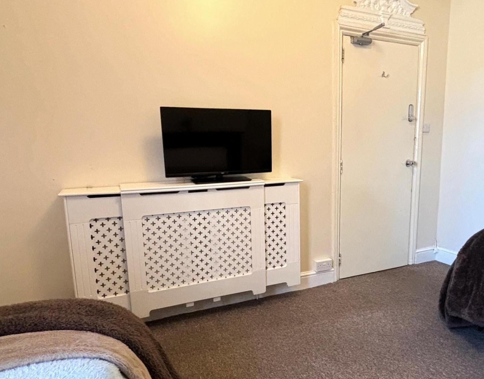 Shirley House 1, Guest House, Self Catering, Self Check In With Smart Locks, Use Of Fully Equipped Kitchen, Walking Distance To Southampton Central, Excellent Transport Links, Ideal For Longer Stays Exteriér fotografie